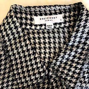 Equipment houndstooth long sleeve shirt size small
